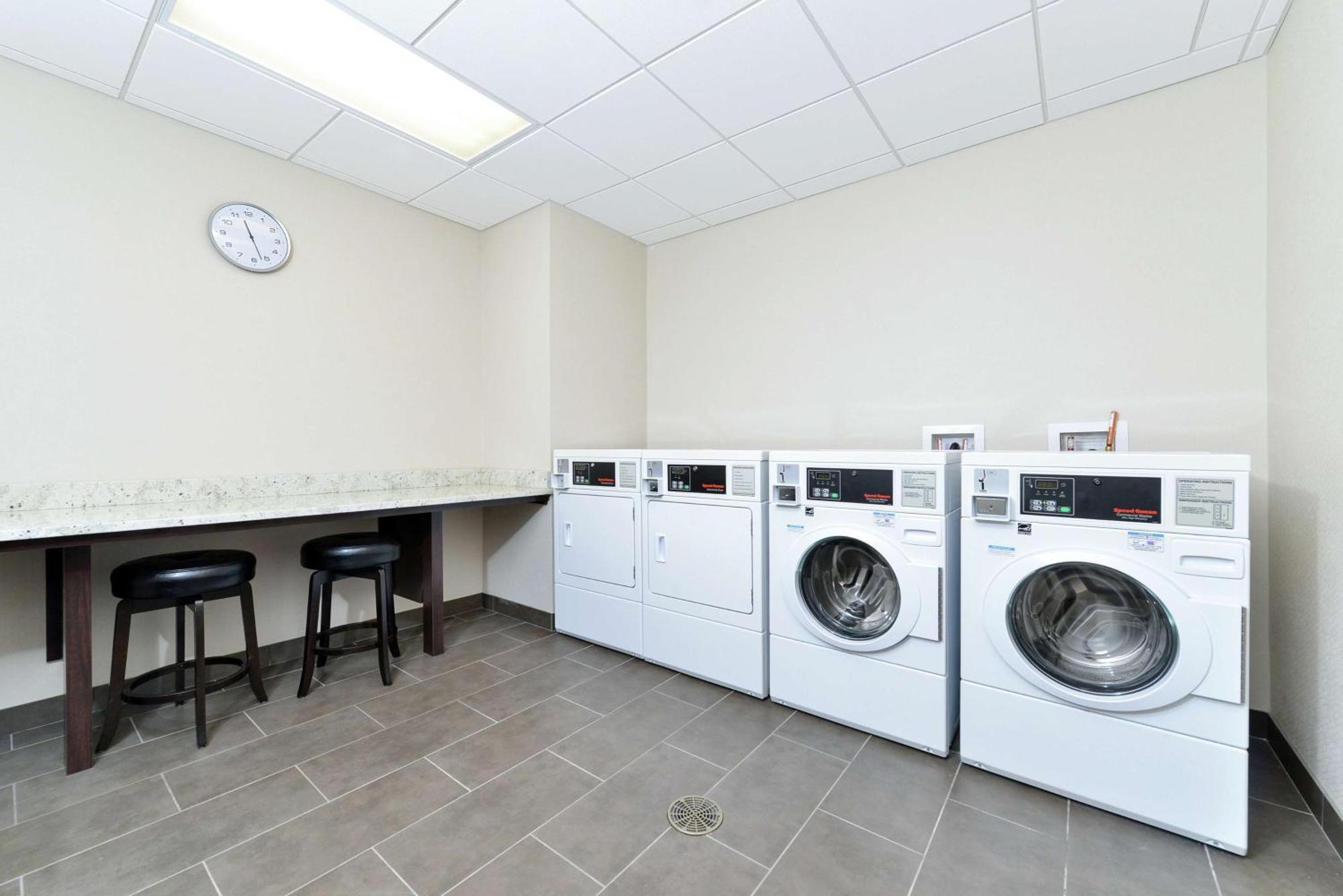 Homewood Suites By Hilton Cincinnati/Mason Ngoại thất bức ảnh